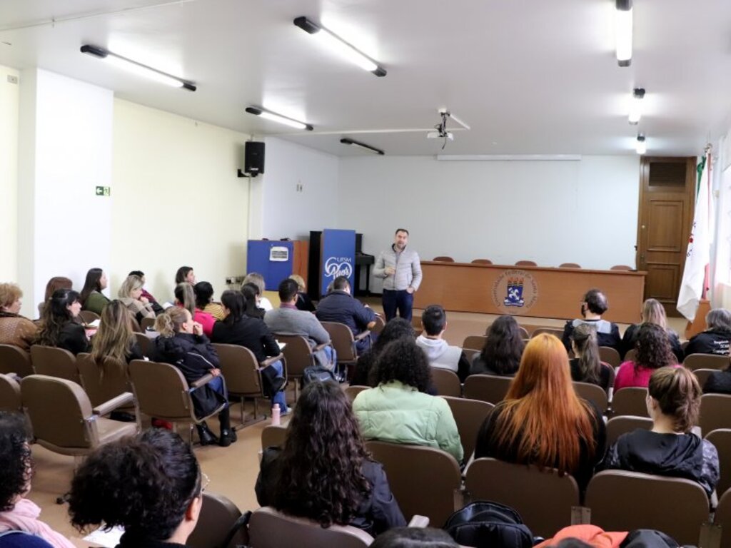 Prefeitura realiza capacitação de equipe para realizar diagnóstico de pessoas em situação de rua