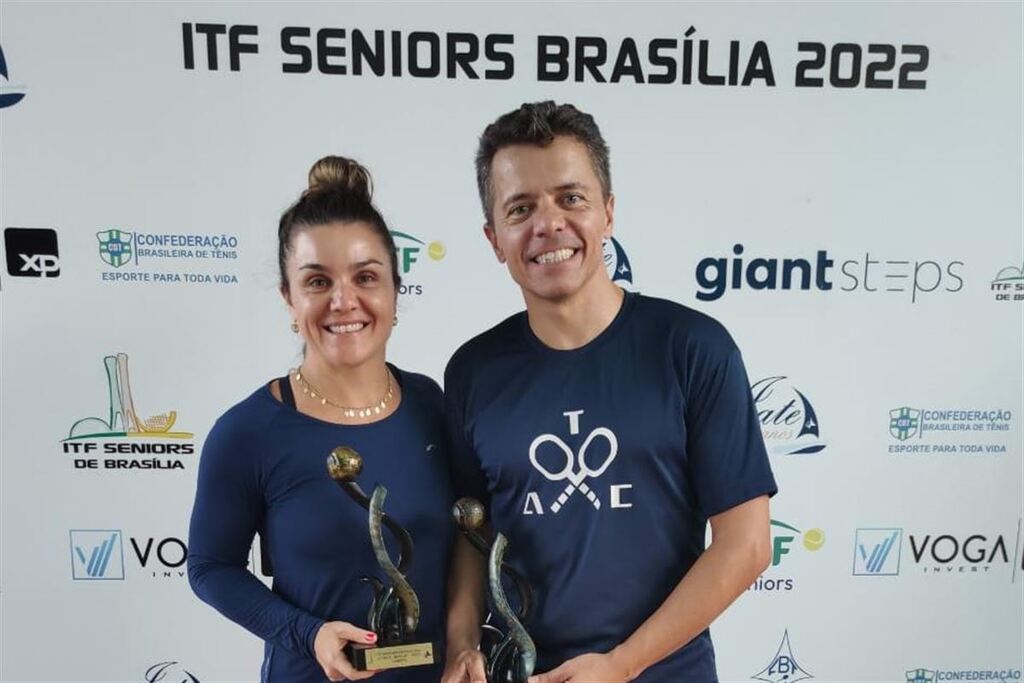 Dupla de tenistas de Santa Maria garante títulos em Brasília