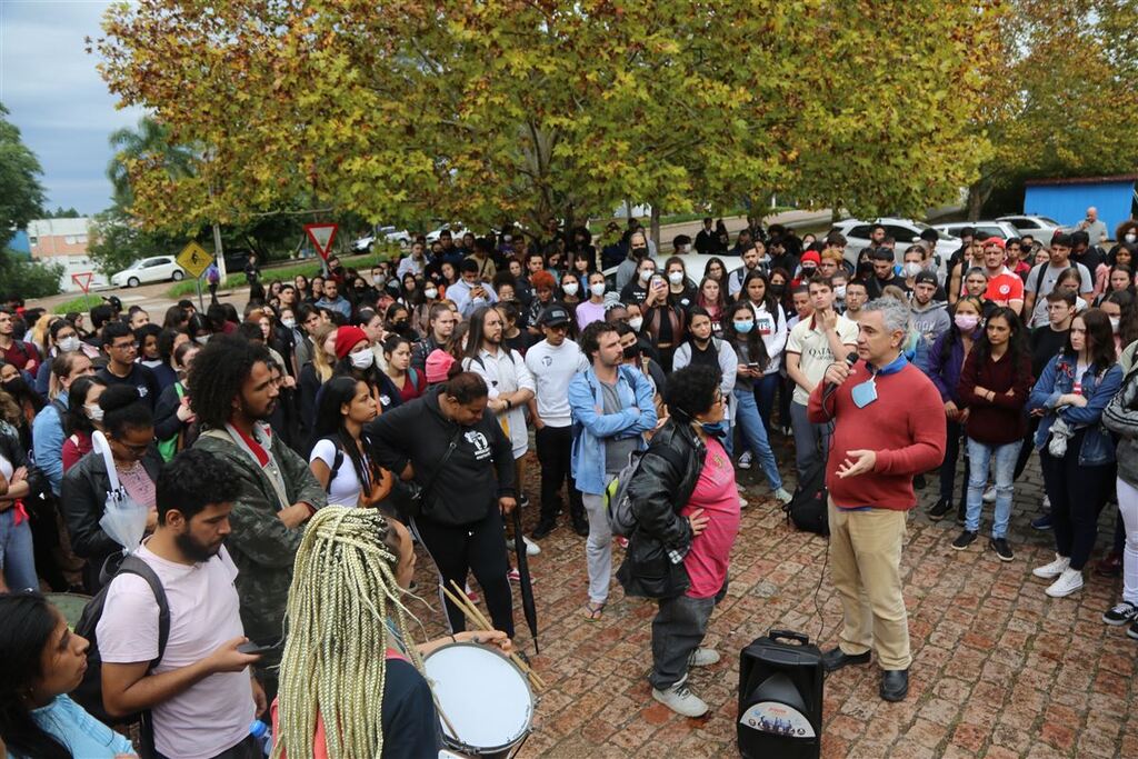 Polícia Civil abre inquérito para investigar caso de racismo na UFSM