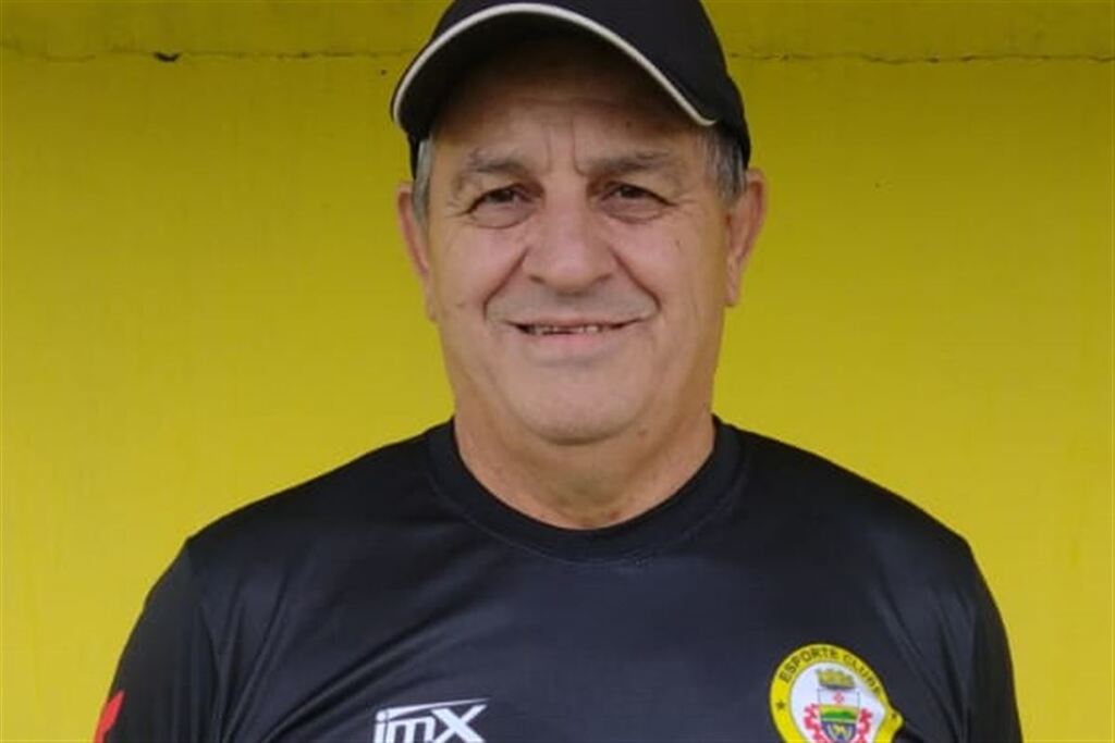 Edson Porto assume o comando do São Gabriel