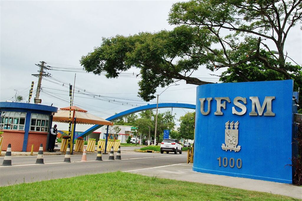 UFSM: ninguém teve ponto cortado por não se vacinar