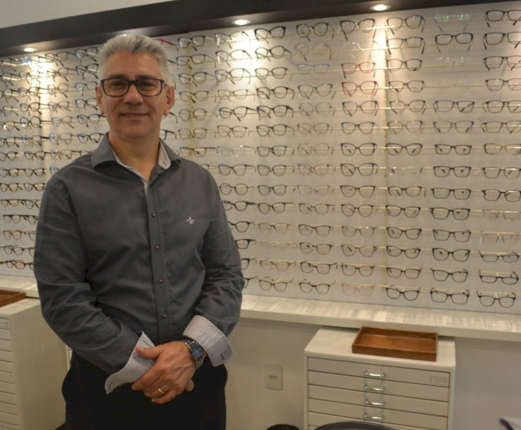 Ótica Reluz conta com experiência de quem entende do assunto