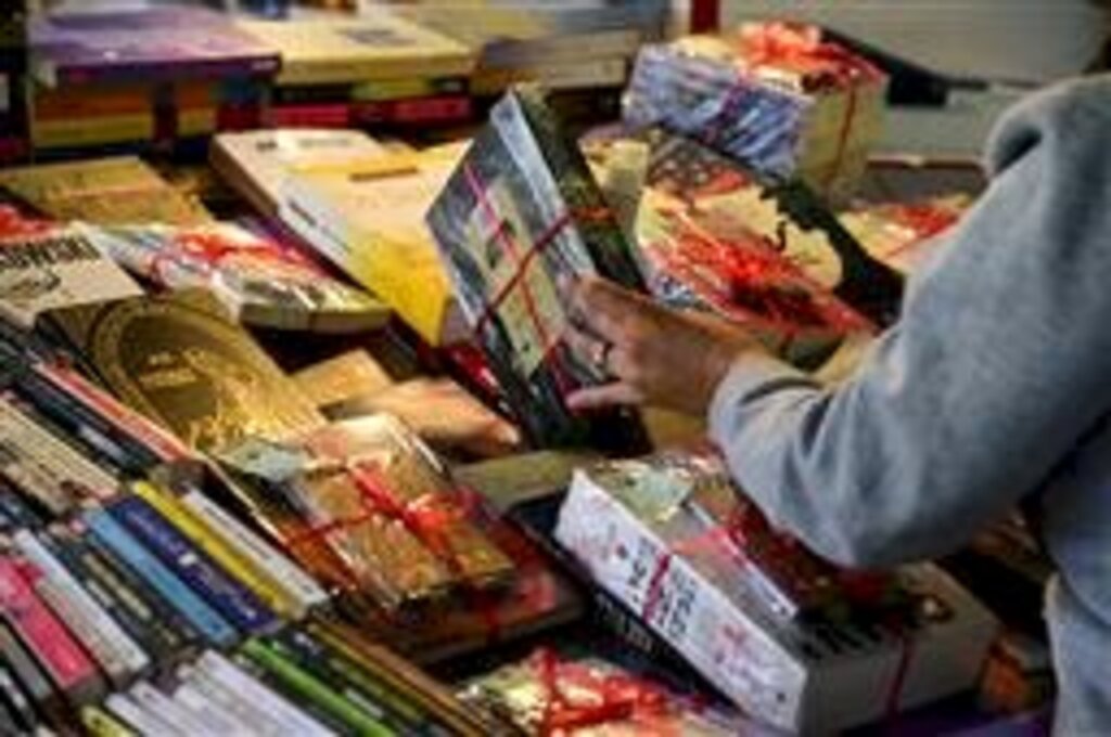 Além da abertura oficial, primeiro dia de Feira do Livro foi marcado por movimento intenso