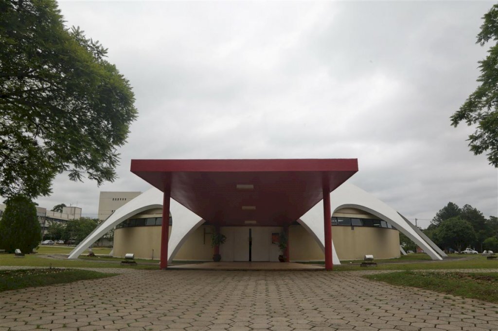 Planetário da UFSM: há 50 anos ensinando astronomia à comunidade