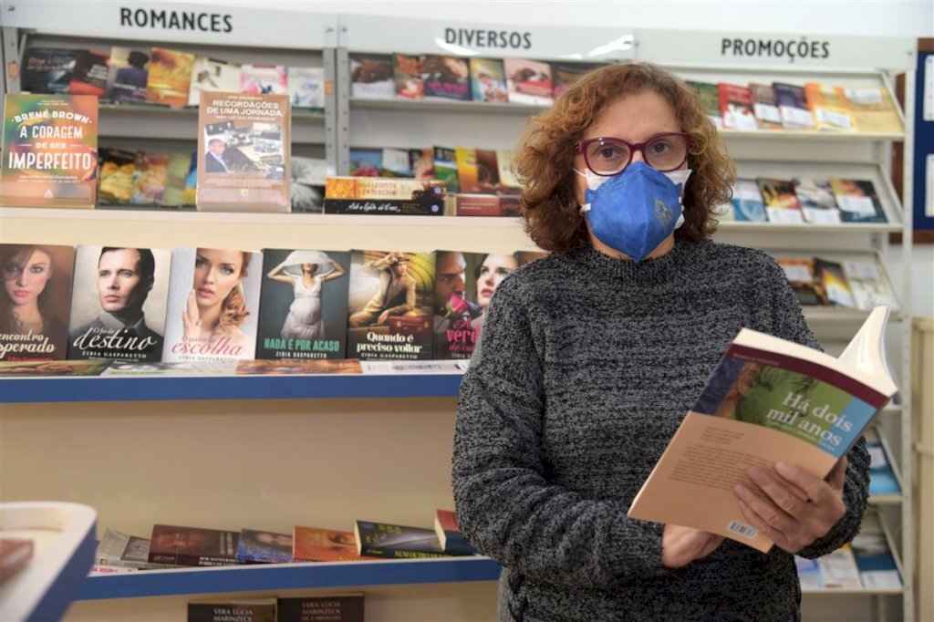 FOTOS: Lar de Joaquina e Sedic são opções para a literatura espírita