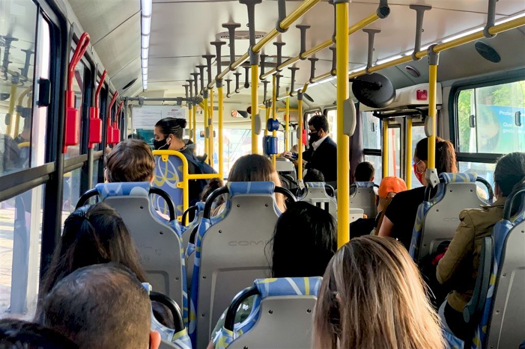 Prefeitura autoriza que 50% dos ônibus circulem sem cobrador em Santa Maria