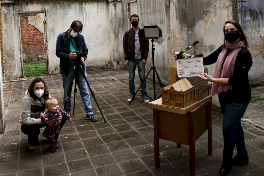 VÍDEO: Há 25 anos TV OVO ensina a arte do cinema e documenta a memória de Santa Maria