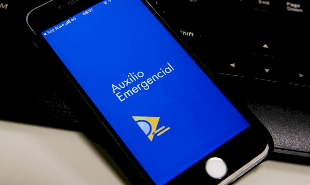 Trabalhadores nascidos em novembro podem sacar o auxílio emergencial