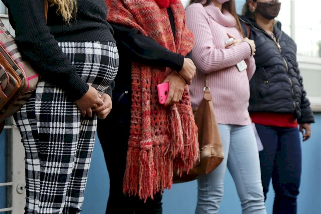 Fiocruz diz que acompanha investigação de evento adverso grave