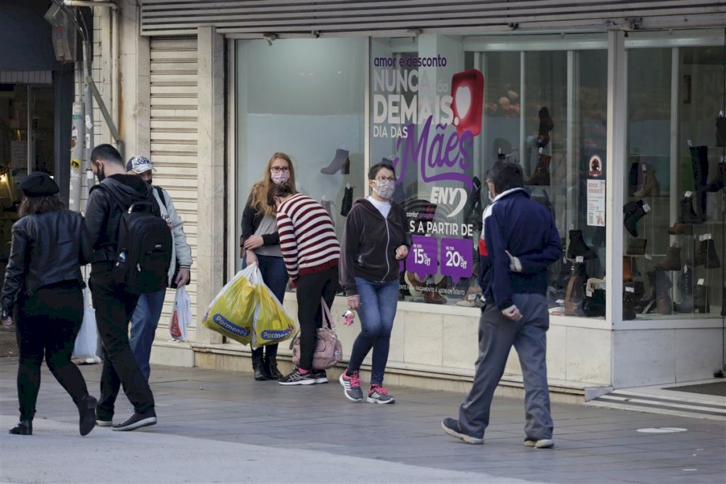 Movimento aumenta, e vendas do comércio têm um salto para o Dia das Mães