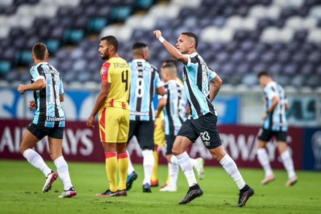 Grêmio goleia o frágil Aragua por 8 a 0
