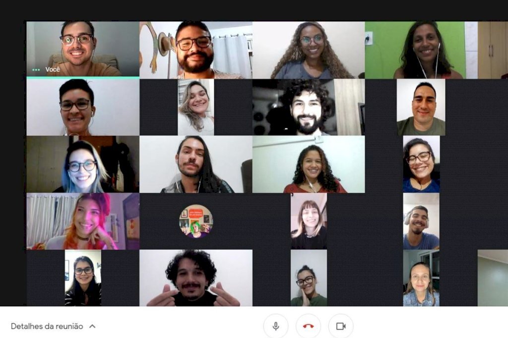 Para comemorar aniversário, grupo oferta curso de dança gratuito