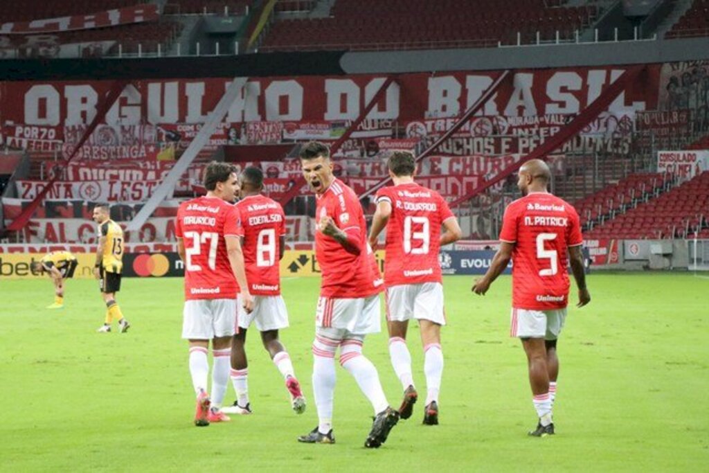 Inter bate o Deportivo Táchira por 4 a 0 e se recupera na Libertadores