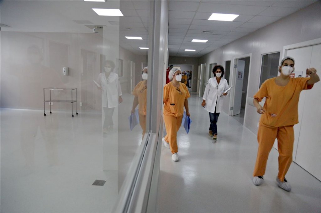 Leitos de UTI do SUS estão com mais pacientes do que vagas em Santa Maria