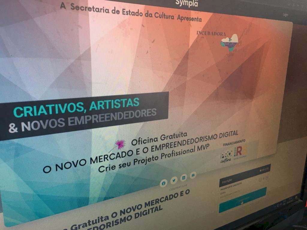 Incubadora realiza oficinas gratuitas sobre como empreender na internet