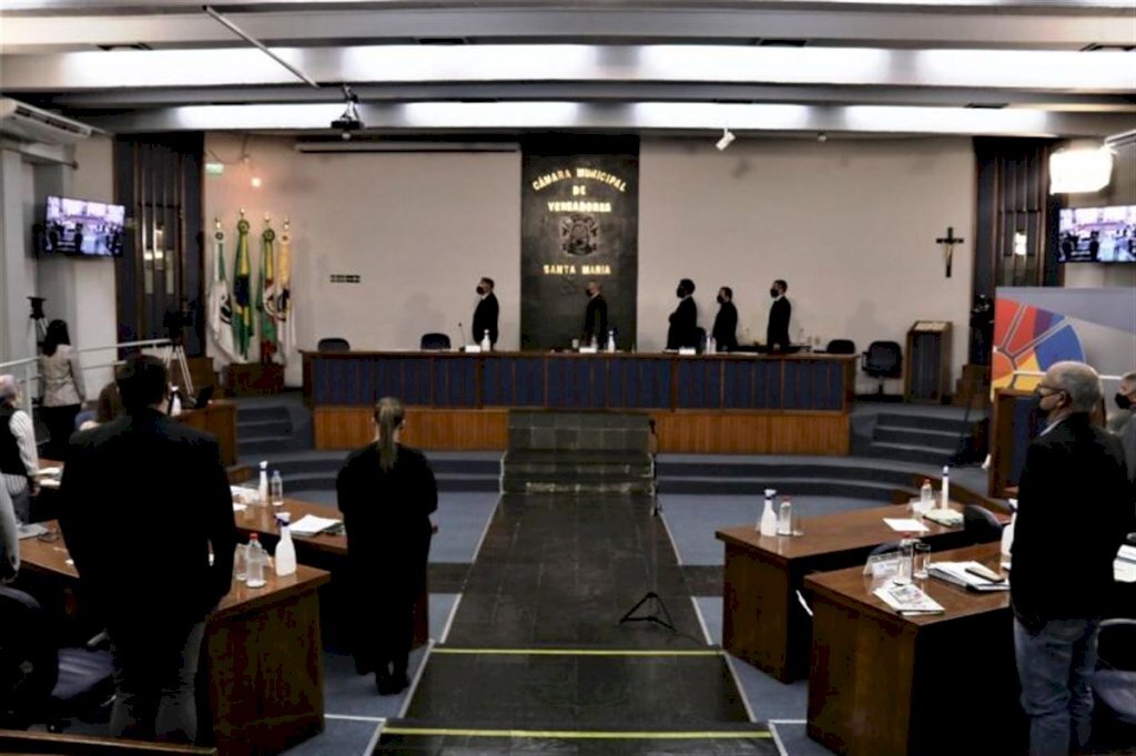 Vacinação dos profissionais de segurança volta à pauta do Legislativo