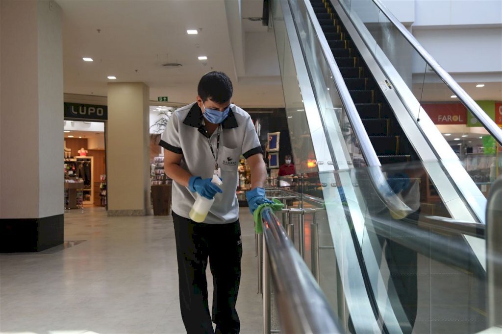 ”O que pode mudar a nossa realidade é só a vacinação’ afirma administrador de shopping