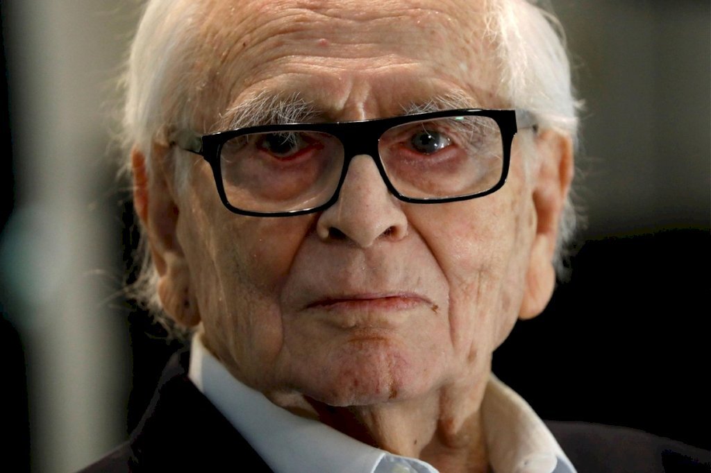 Estilista Pierre Cardin morre aos 98 anos