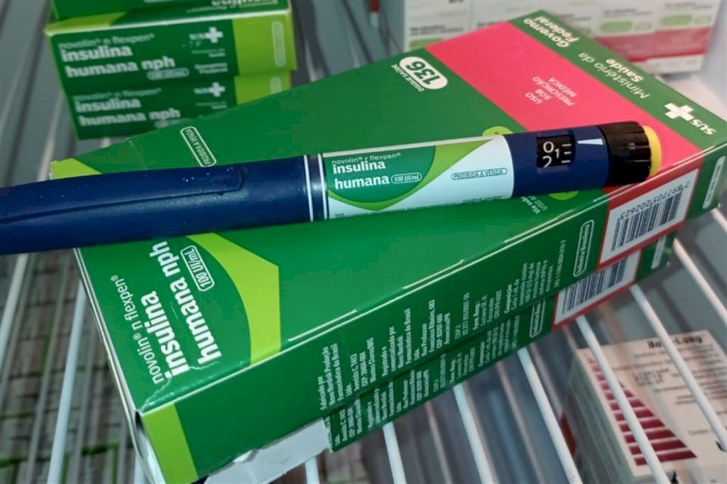 Duas das geladeiras da 4ª Coordenadoria de Saúde aguardam conserto desde setembro