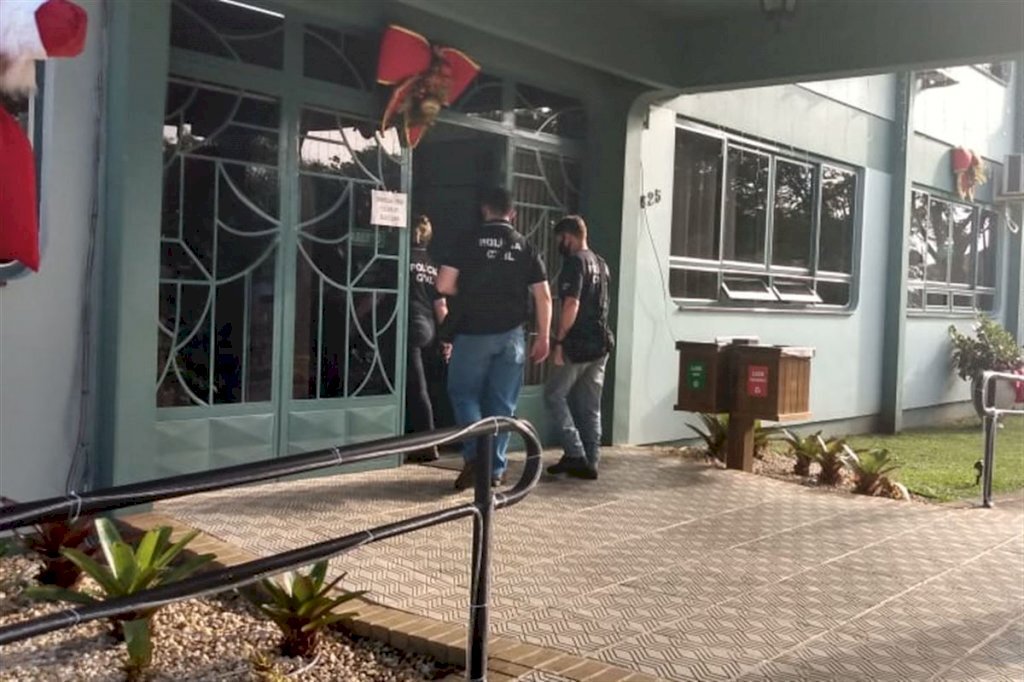 VÍDEO: Polícia Civil investiga ex-servidora da prefeitura de Agudo