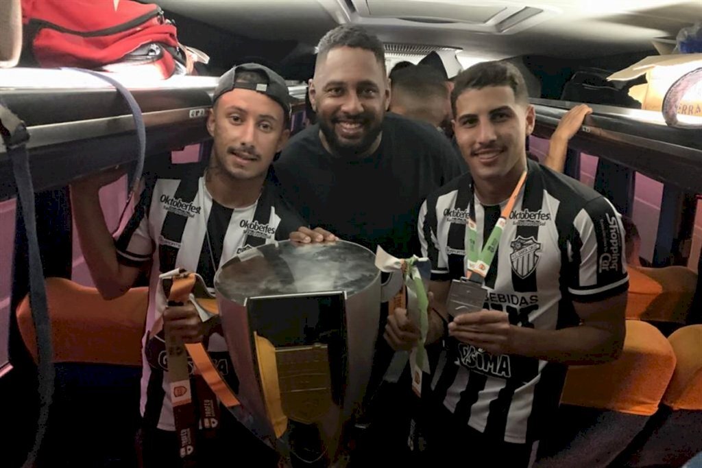 Conheça os atletas com raízes em Santa Maria que foram campeões com o Santa Cruz