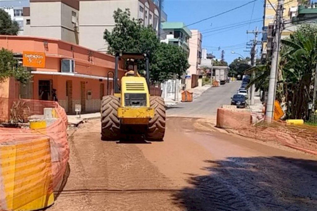 Trânsito é liberado na Rua Major Duarte