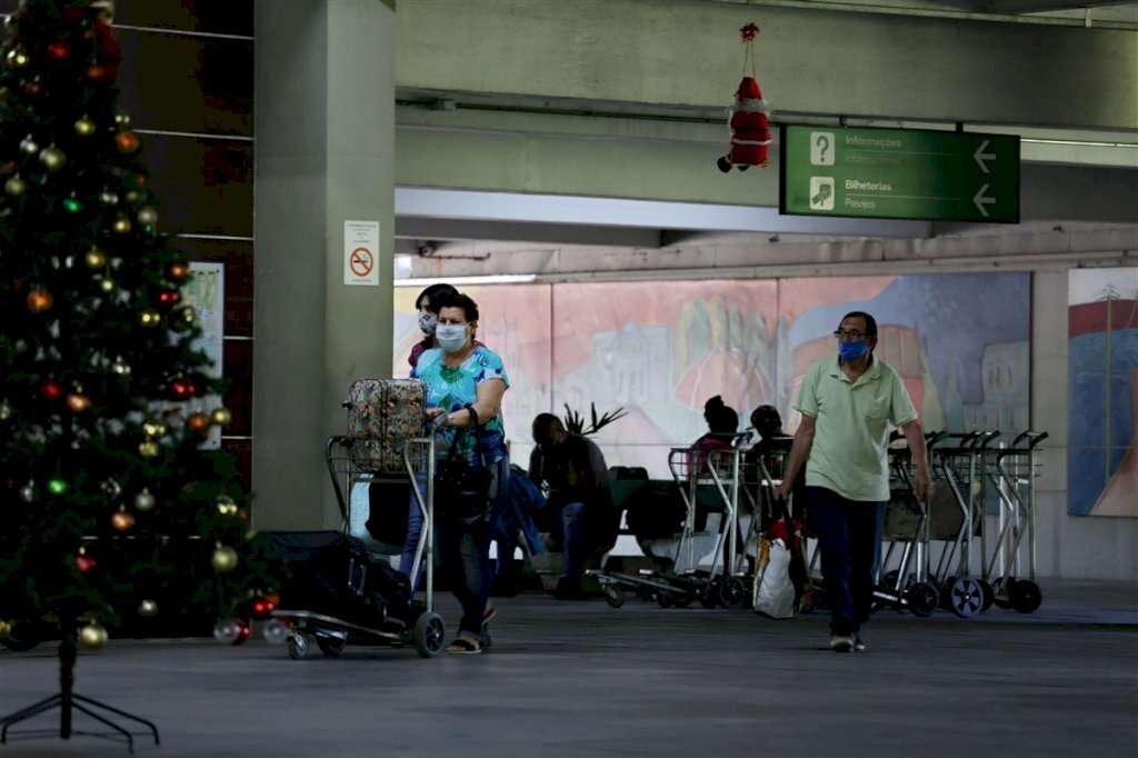 Em meio a compromissos, viajantes contam expectativas para o final de ano