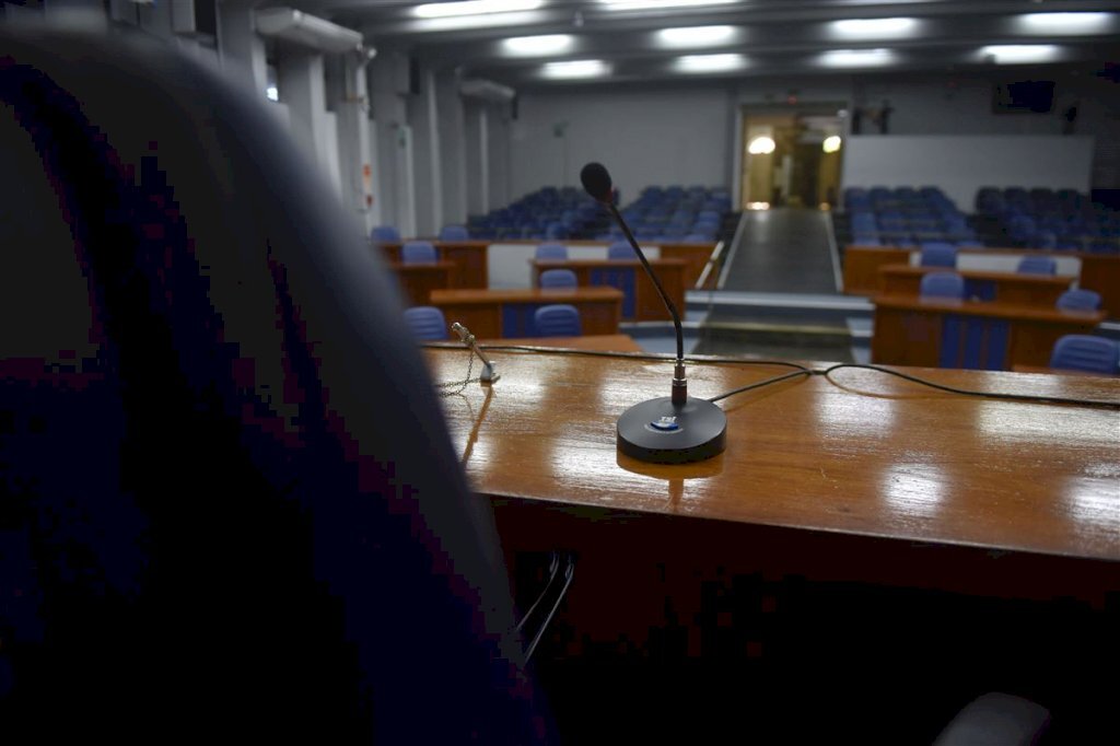 Orçamento de R$ 855 milhões vai à votação nesta terça