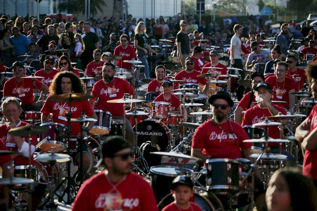 Bateraço Solidário integra a programação do Viva o Natal no sábado