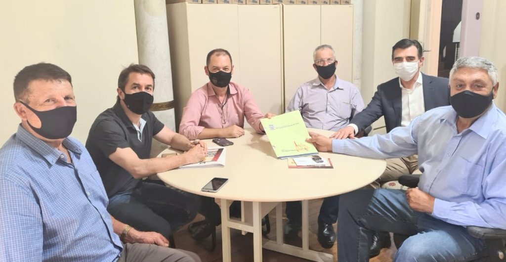 VÍDEO: prefeito da região quer alterar lei estadual de incentivo ao asfaltamento