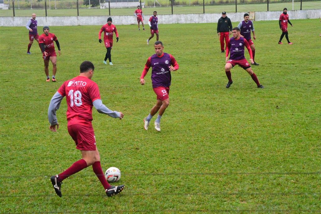Inter-SM recebe o Santa Cruz no Presidente Vargas neste domingo Inter-SM recebe o Santa Cruz no Presidente Vargas neste domingo