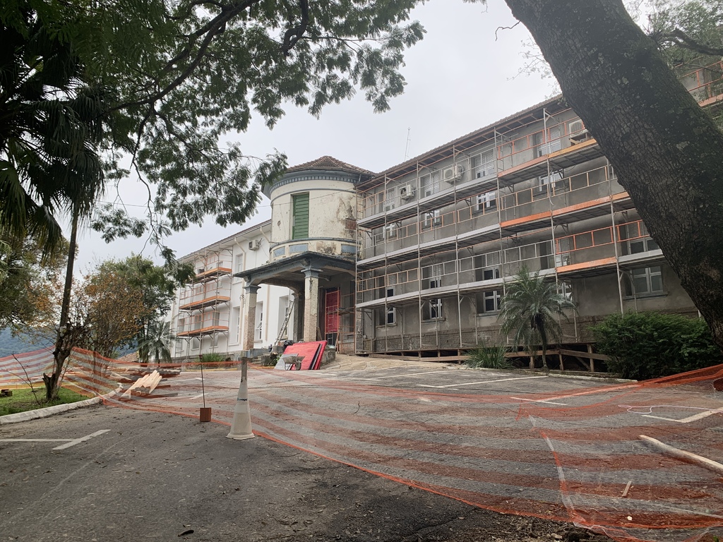 título imagem Com previsão de entrega para dezembro, revitalização da fachada do Hospital Casa de Saúde está 50% concluída