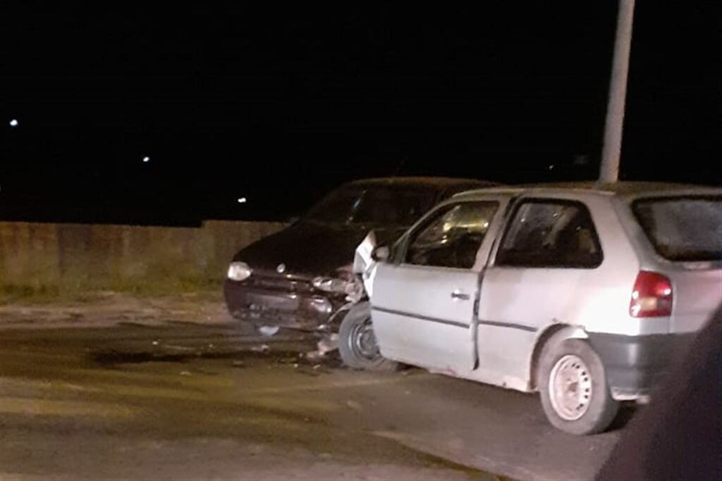 título imagem Motoristas embriagados são presos após se envolverem em acidente