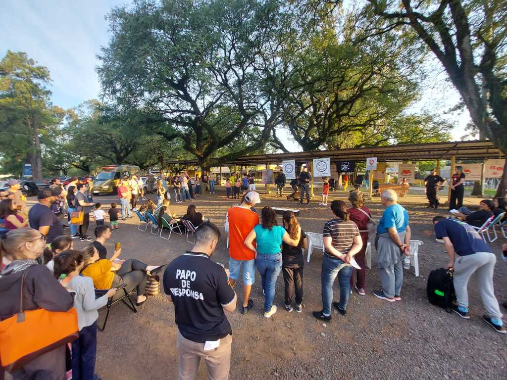 Banda da Base Aérea e canil da BM se apresentam em ação de ​conscientização e prevenção ao uso de entorpecentes