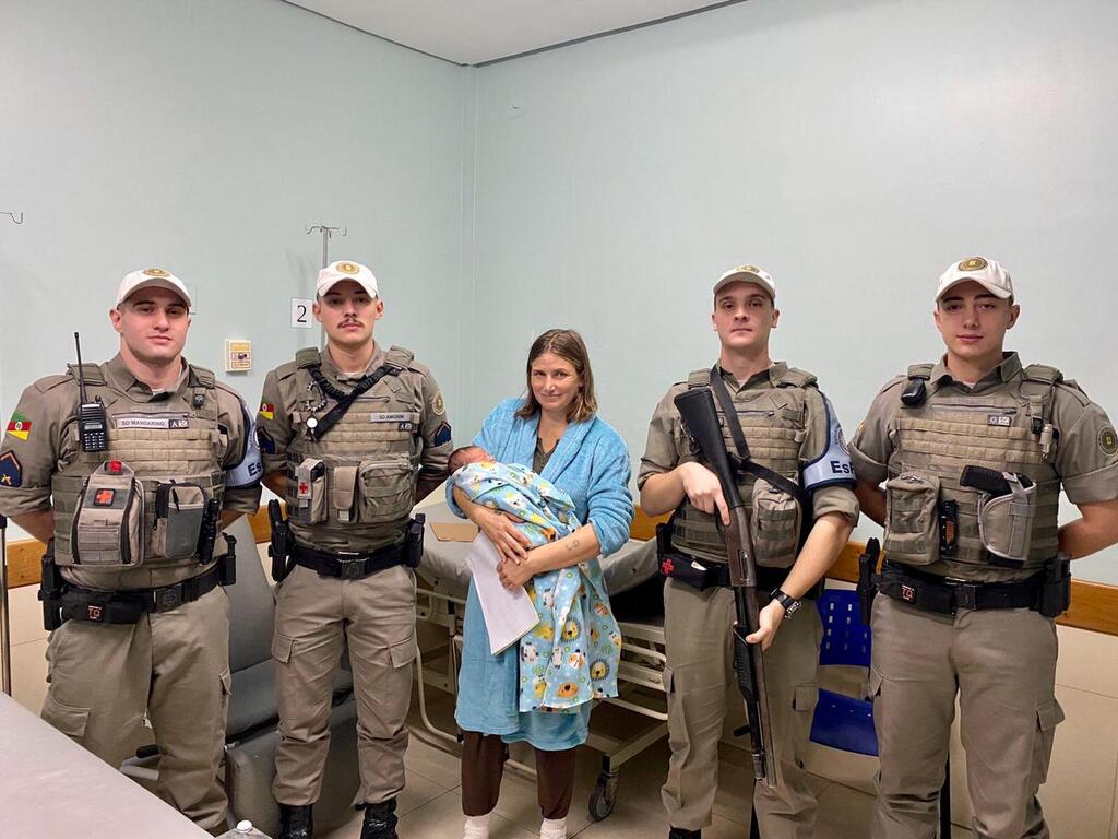 Policiais salvam bebê recém-nascido engasgado em Santa Maria