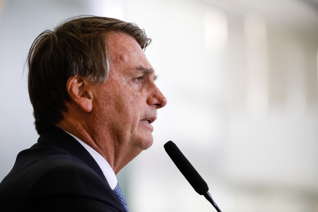 título imagem Ex-presidente Jair Bolsonaro está inelegível até 2030; entenda