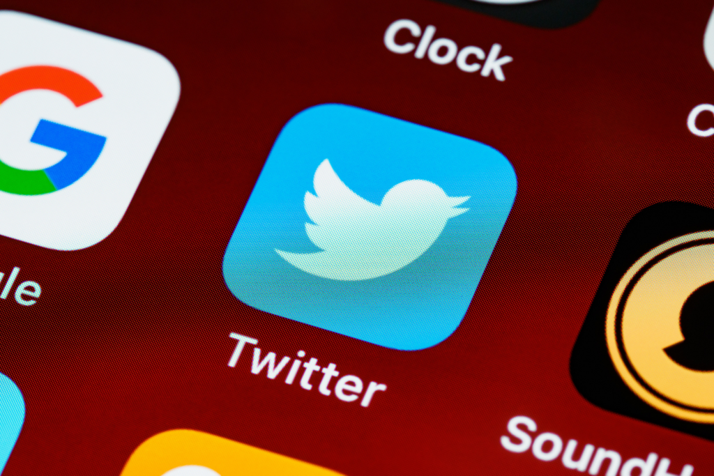 Elon Musk comprou e mudou: cinco pontos para entender as alterações do Twitter