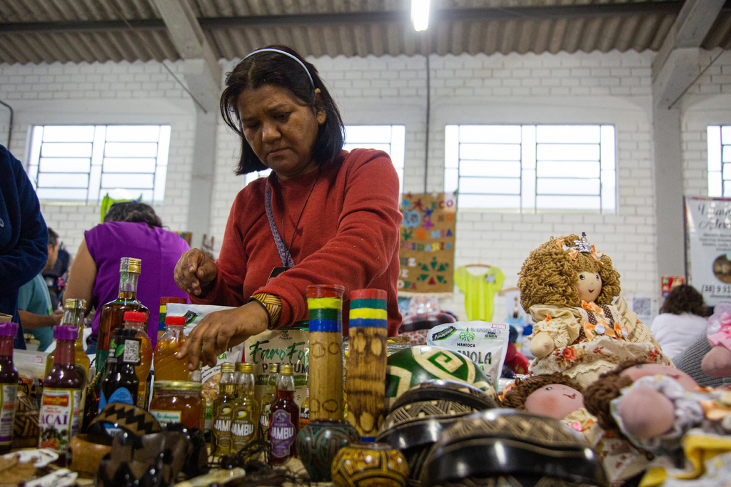 Galeria de imagens: A artesã Eliana do Socorro de Alcântara de Lima