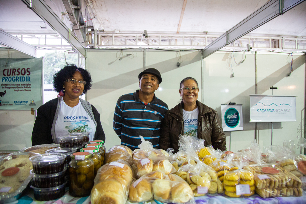 Galeria de imagens: Membros da comunidade quilombola Rincão dos Martimianos, Clédis Rezende de Souza, Adão Juarez Punes e Elusa Medianeira Lopes Moraes