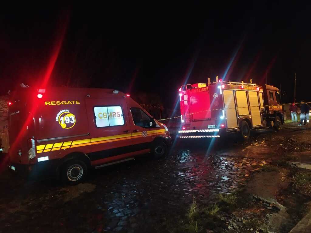 título imagem Homem morre em incêndio de residência nesta madrugada em Santa Maria