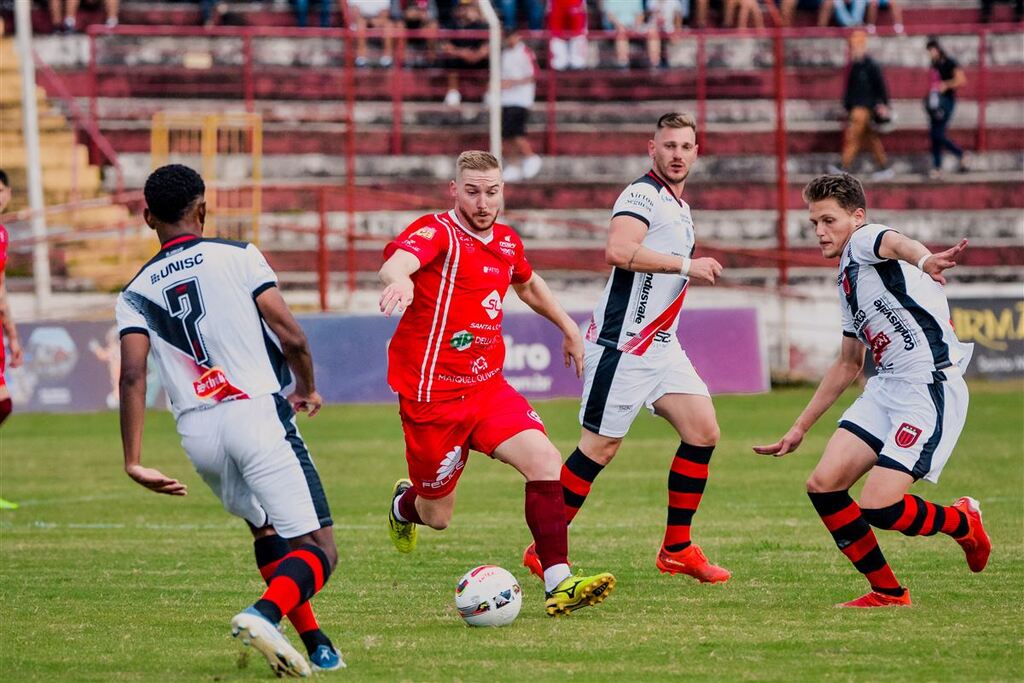 título imagem Guarani-VA denuncia Inter-SM ao TJD por suposta irregularidade e jogo da última rodada deve sair