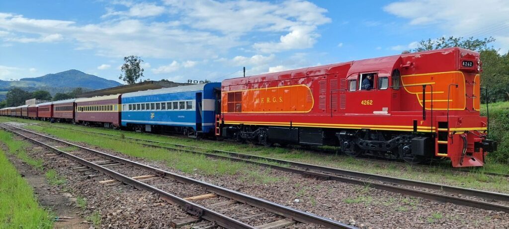título imagem Saiba como vai funcionar o passeio de trem para a Quarta Colônia; lançamento oficial ocorreu nesta terça em Santa Maria