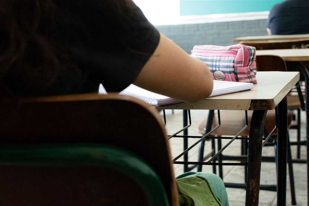 título imagem Secretaria da Educação suspende aulas da noite desta quarta e quinta-feira nas escolas estaduais