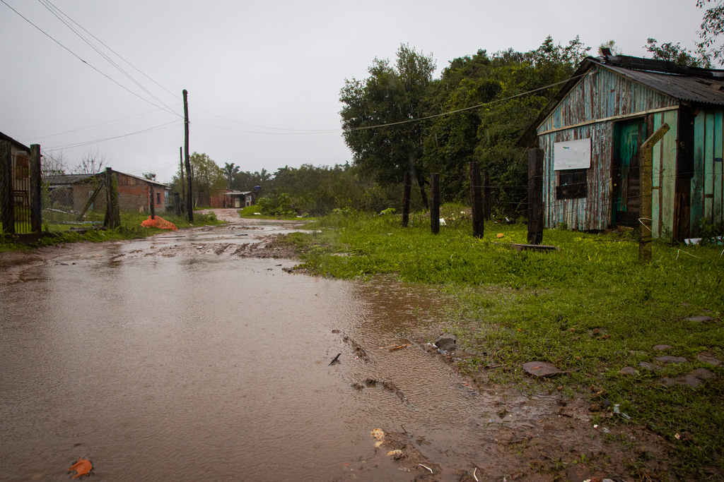 título imagem Santa Maria não registra ocorrências graves por conta do volume da chuva; novo alerta é para a previsão de fortes rajadas de vento