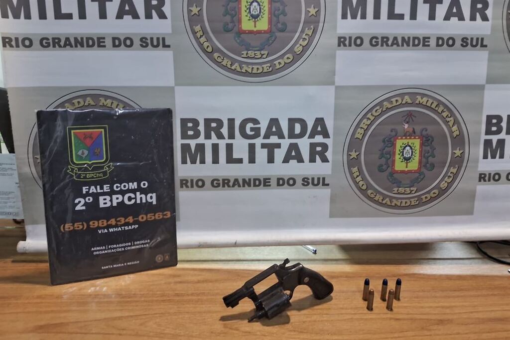 Jovem é preso por porte ilegal de arma no Bairro Patronato em Santa Maria