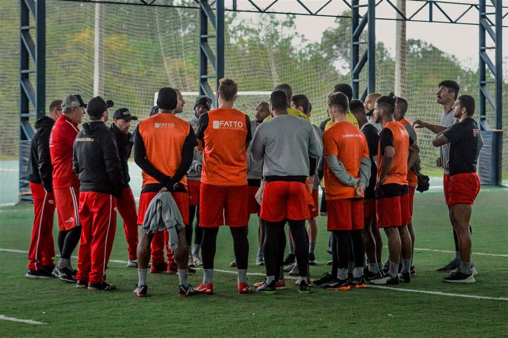 título imagem Inter-SM inicia reformulação e quatro atletas deixam o clube