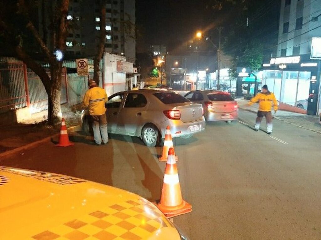 Sete motoristas recusaram fazer o teste do bafômetro na operação Balada segura deste final de semana