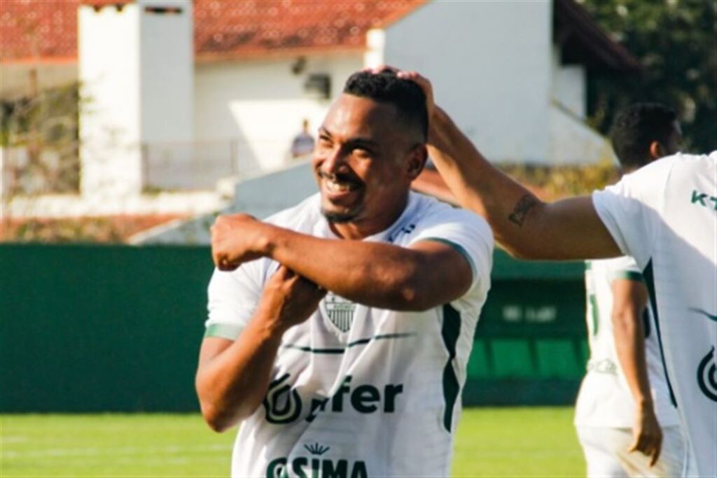 Inter-SM irá anunciar a contratação do atacante Dandan