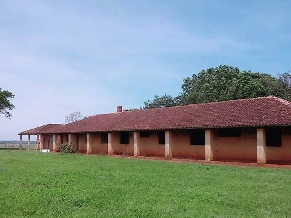 Fazenda de ex-presidente na região está à venda
