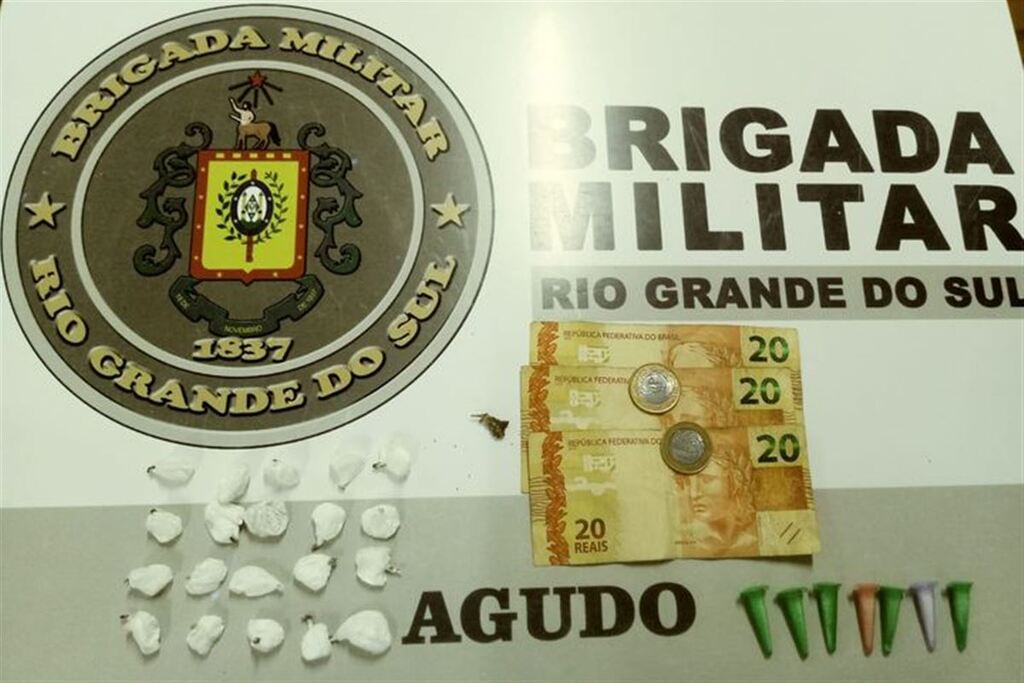 Jovem é preso por tráfico após tentar fugir da polícia em Agudo